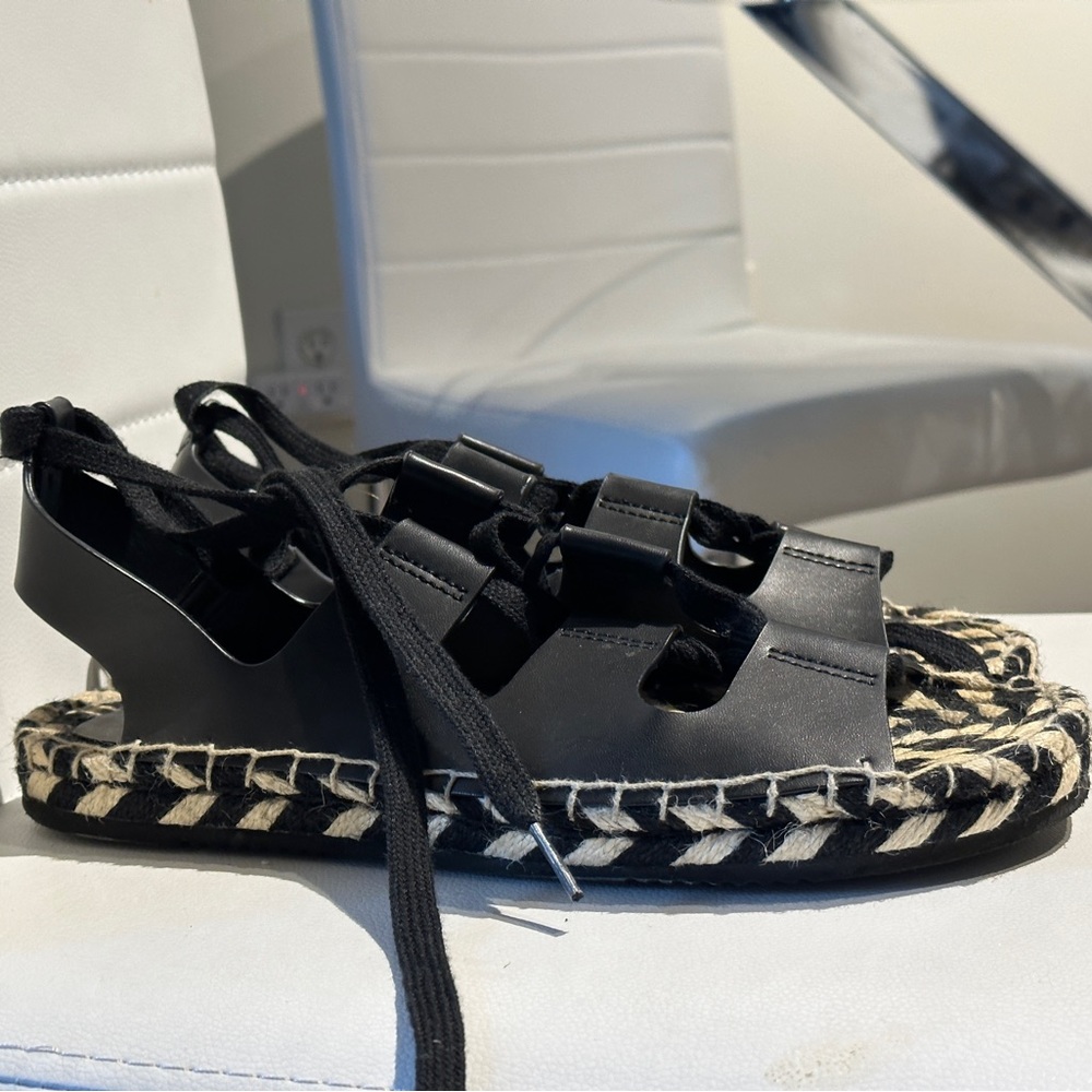 MIA Sandals size 10